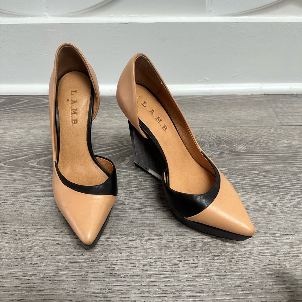 Lamb preloved shoes